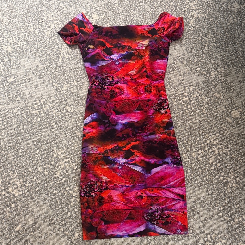 Chiara Boni Fitted Off‑Shoulder Mini Dress in Red & Pink Abstract Print